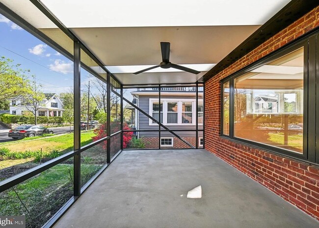 Building Photo - 1312 Geranium St NW