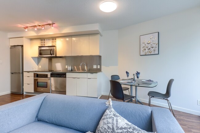 Building Photo - 233 Robson St