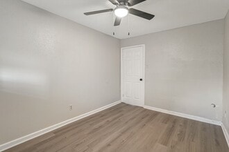 Building Photo - 4720 Carmen St