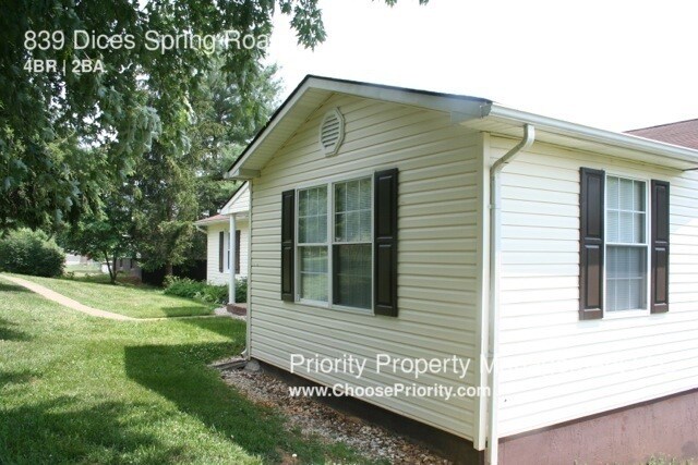 Building Photo - 839 Dices Spring Rd