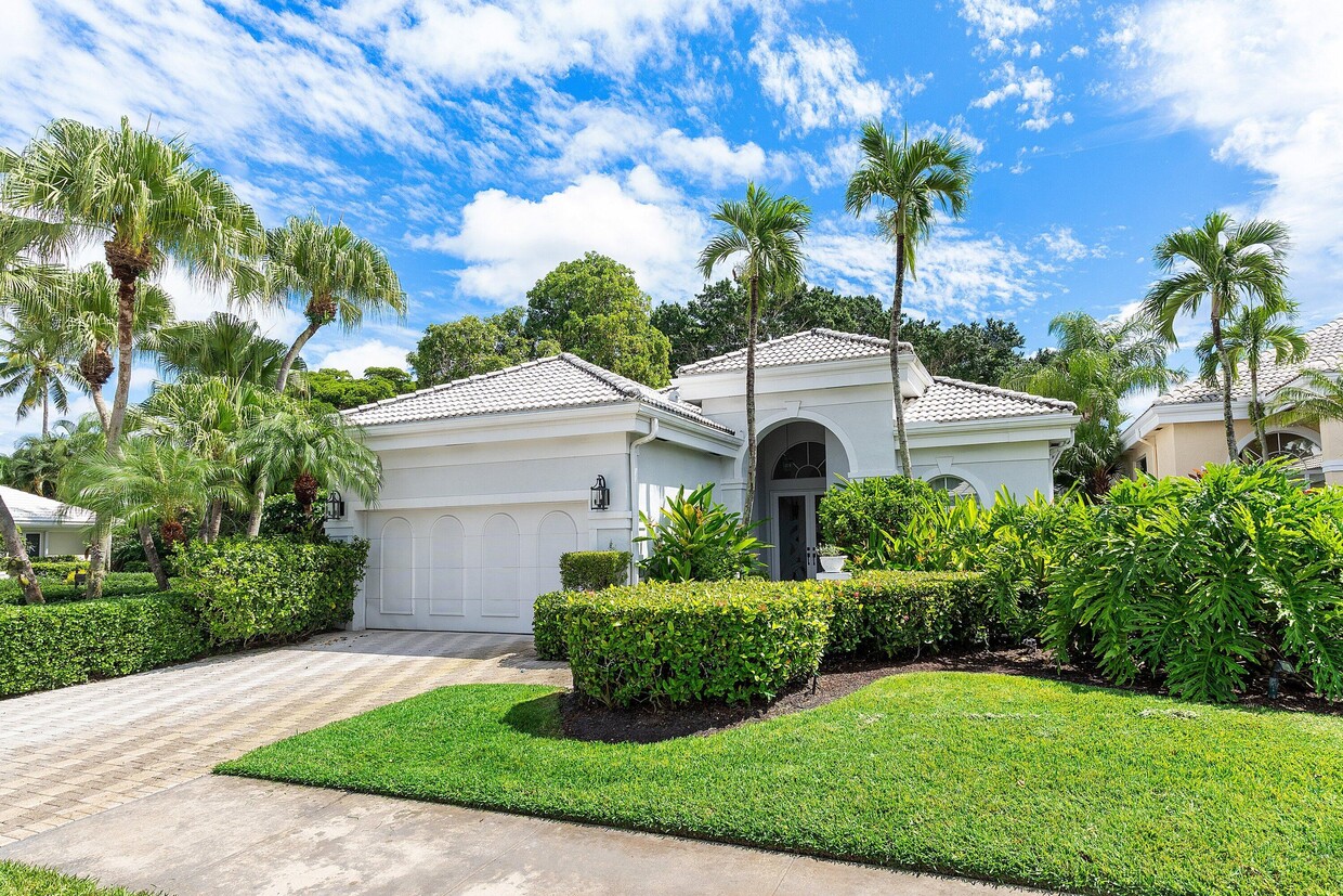 Primary Photo - 126 Emerald Key Ln