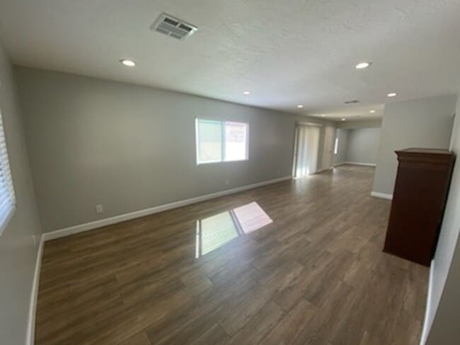 Foto del edificio - 6539 Coldwater Canyon Ave