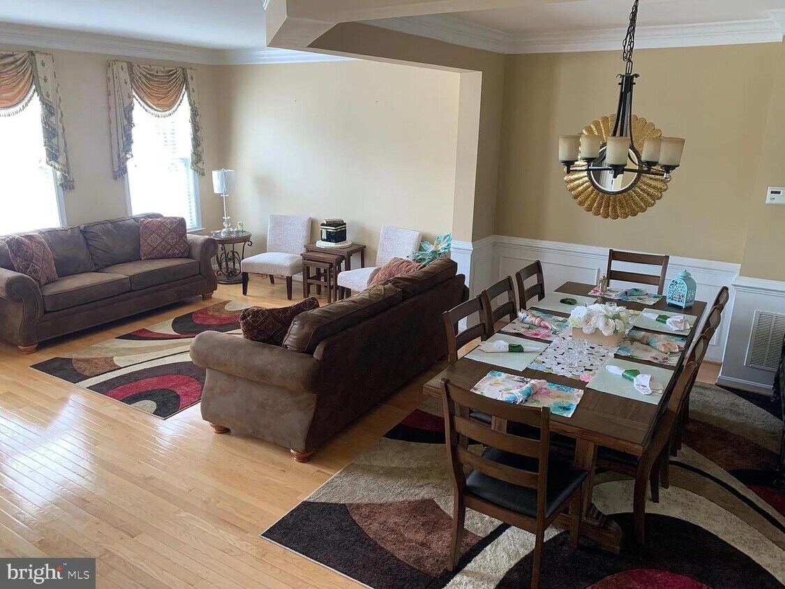 Foto principal - 808 Sydney Terrace NE