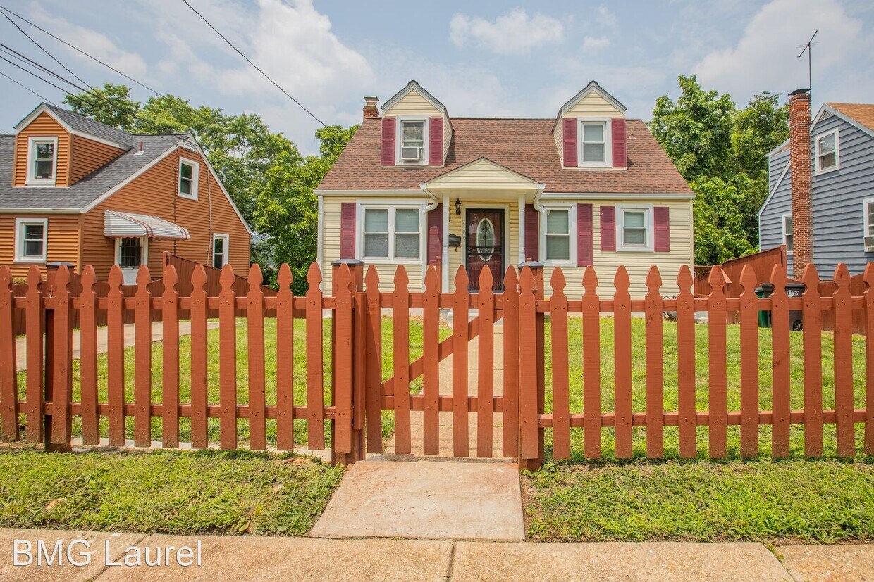 Foto principal - 5 br, 2 bath House - 7100 Fresno St.