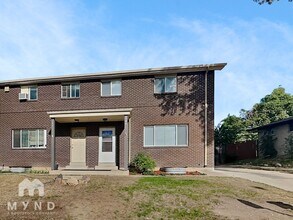 Building Photo - 5390 King Ct