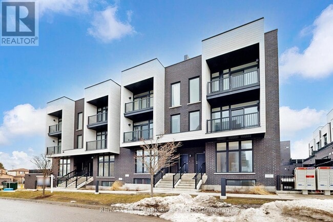 Building Photo - 184 Angus Dr