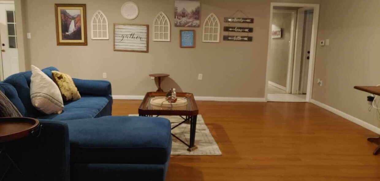 Foto principal - 6307 Johnson Ln