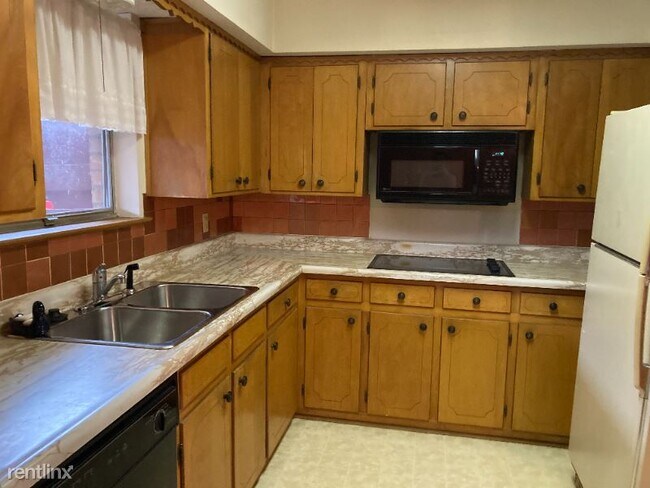 Building Photo - 2 br, 2 bath Condo - 4709 Skillman Street