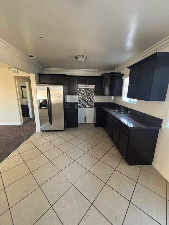 Foto del edificio - 314 W 65th St