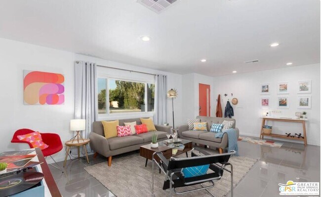 Foto del edificio - 2241 E Finley Rd