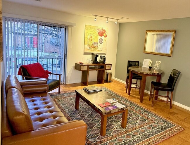 Interior Photo - Gaitherhouse Apartments