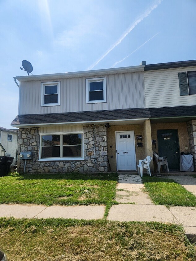 Primary Photo - 1100 Vincent Rd