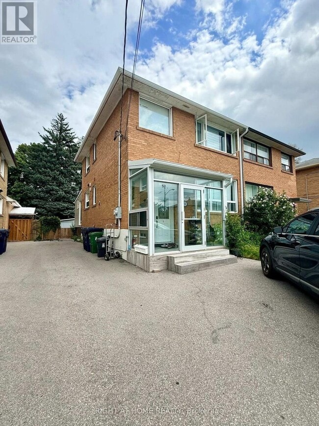 Building Photo - 53 Garthdale Ct
