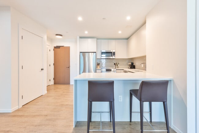 Foto del edificio - 131 Seaport Blvd