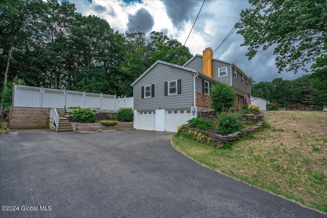Building Photo - 16 Terrace Ct