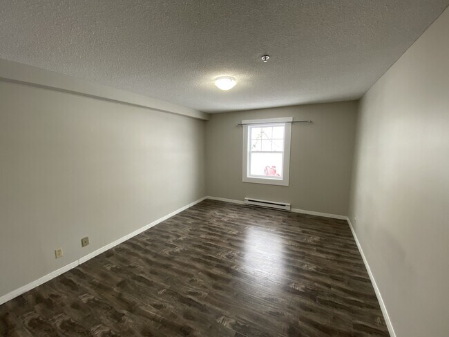 Photo du bâtiment - 151 Queen St