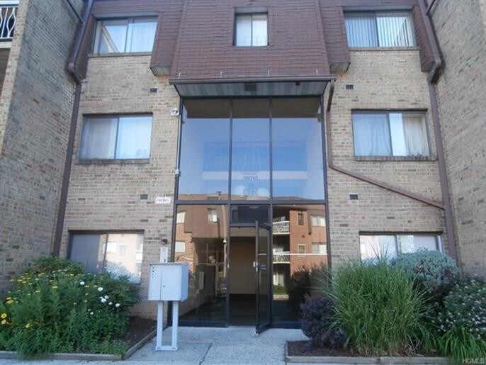 Foto principal - 610 Kennedy Dr