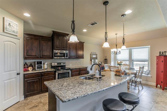 Foto del edificio - 1590 Reserve Rd