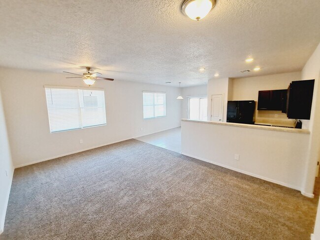 Foto del edificio - 761 Desert Senna Ave SW