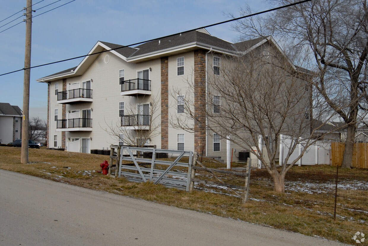 Foto del edificio - Creekside Village