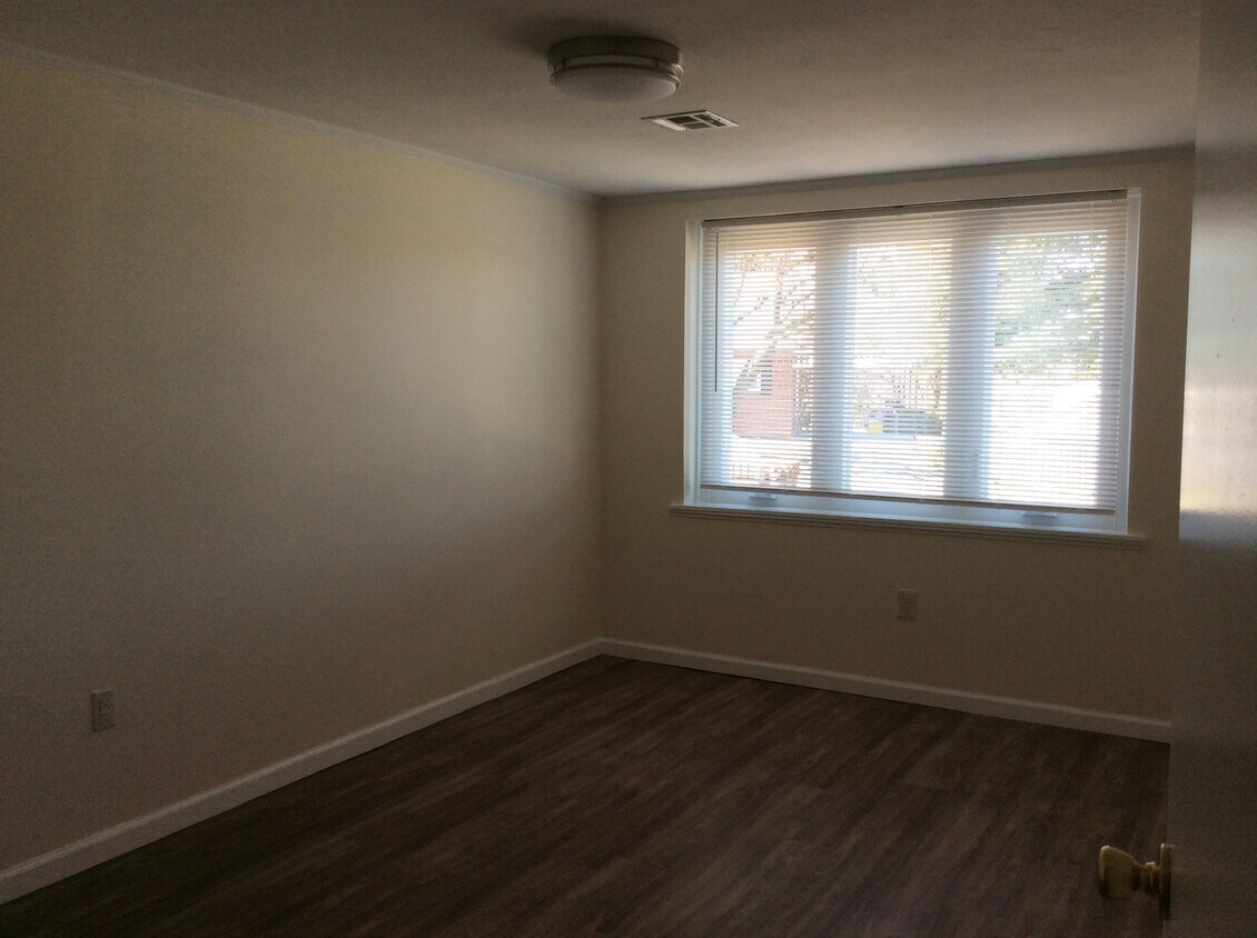 1210 Moffett Ter Unit lower, Harrisonburg, VA 22801 Apartments in