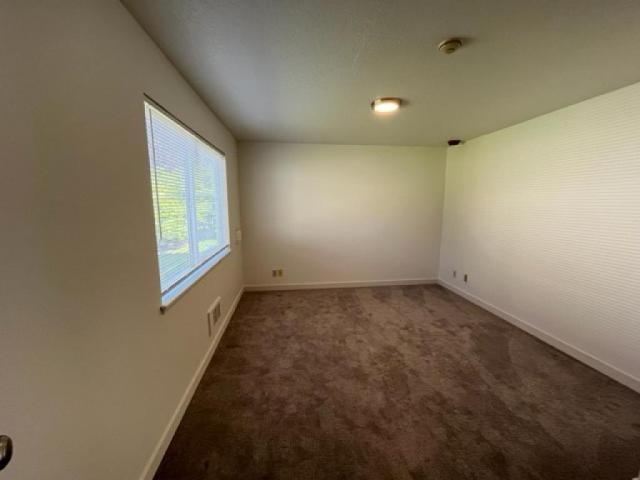 Building Photo - 1 bedroom in Lynnwood WA 98036