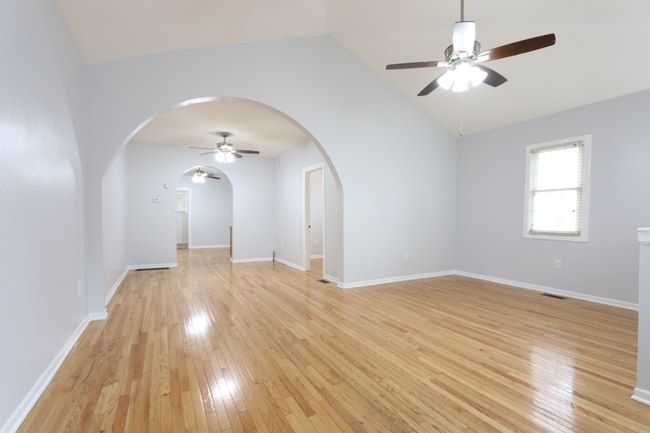 Foto del edificio - 2125 W 18th Pl