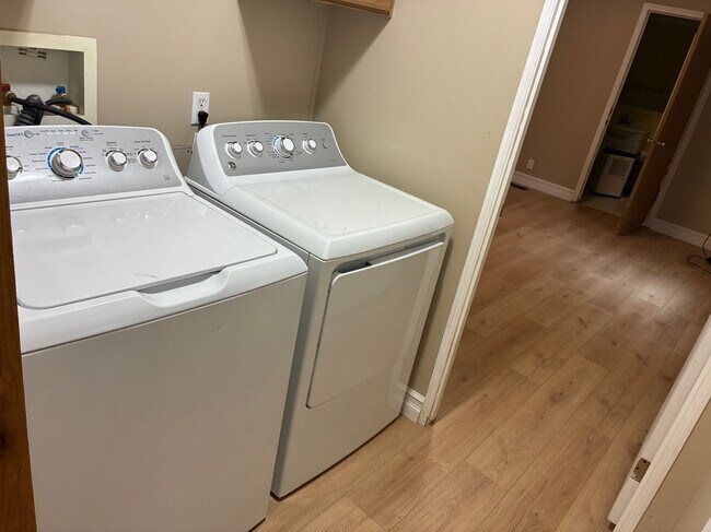 Foto del edificio - 93524 Easy Ln