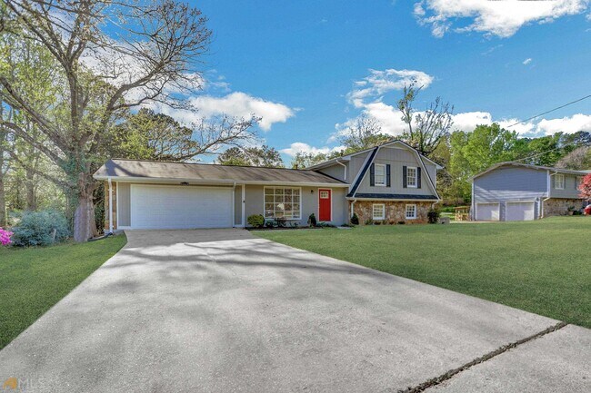 Foto del edificio - 447 Rock Meadow Dr