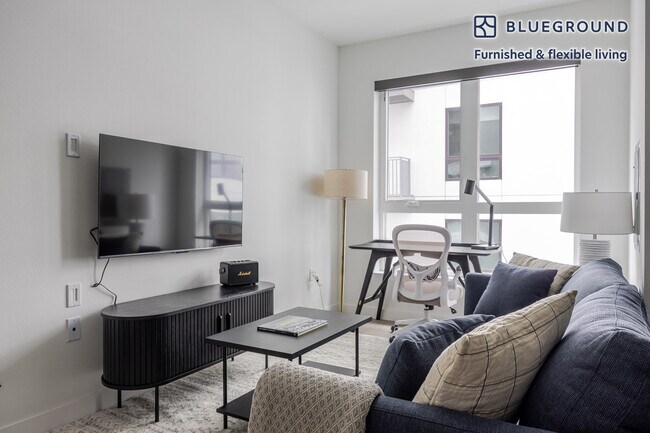 Building Photo - 511 S Harbor Blvd