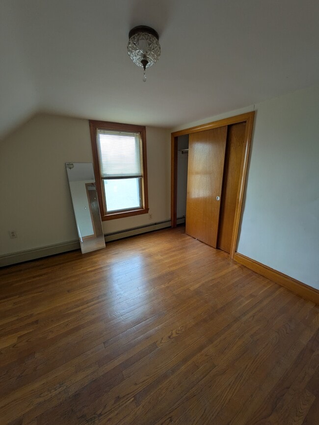 Building Photo - 261 Lexington St