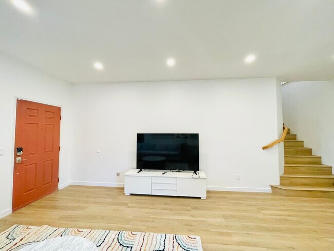 Foto del edificio - 38343 Bonino Dr