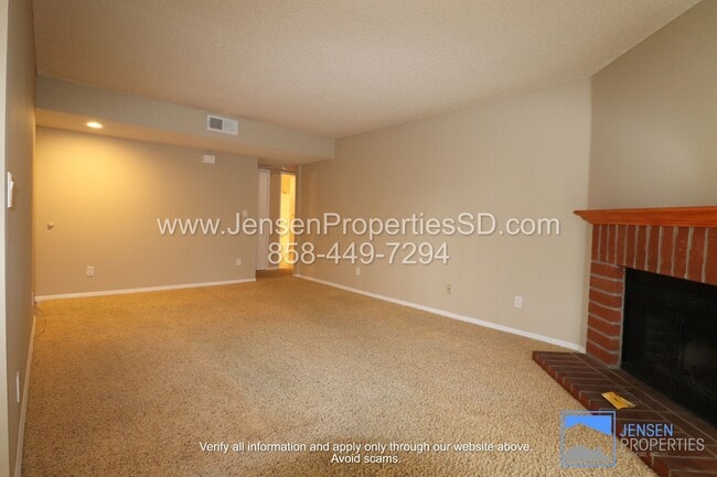 Foto del edificio - CHARMING 2BR/2BA CONDO W/ GARAGE