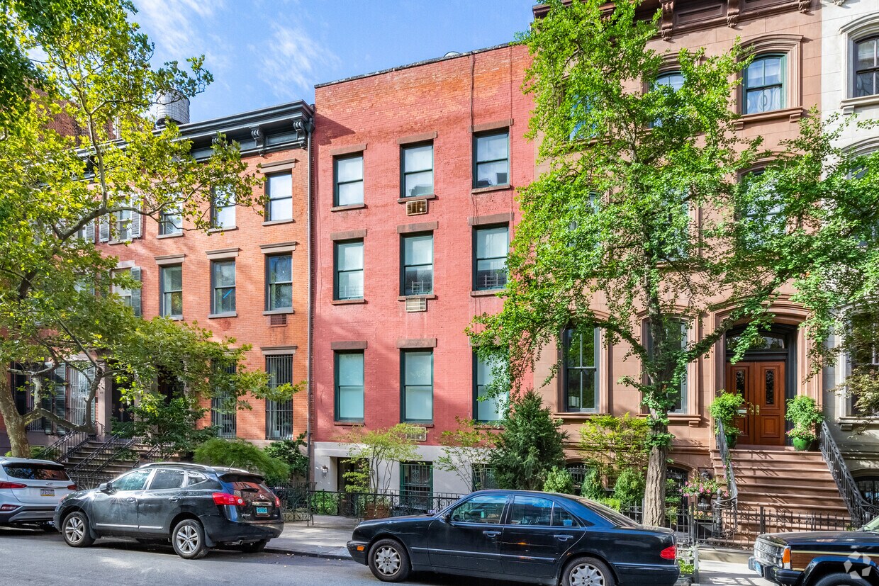 212 E 18th, New York, NY 10003 Apartments in New York, NY