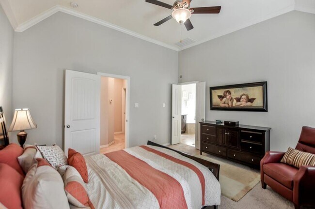 Foto del edificio - 12265 Oxford Cres Cir