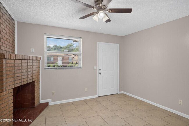 Building Photo - 8067 Parental Cir