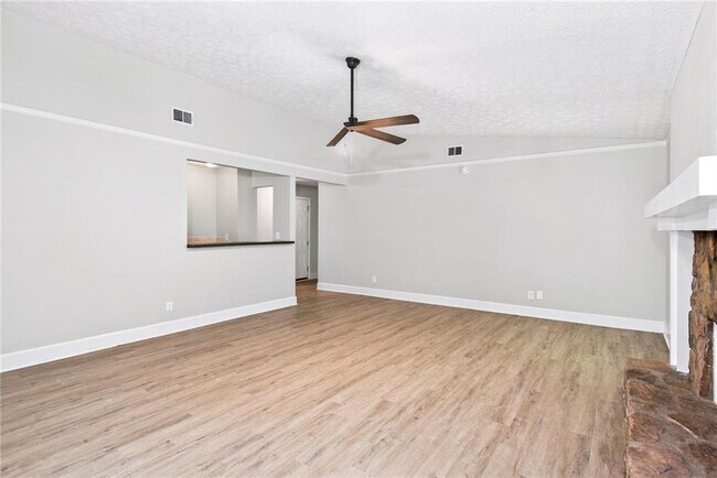 Foto del edificio - 1374 Smokey Mountain Ct