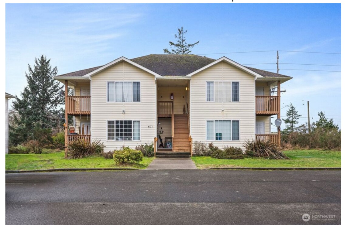 Primary Photo - Upper Unit 2 Bedroom 1 Bath