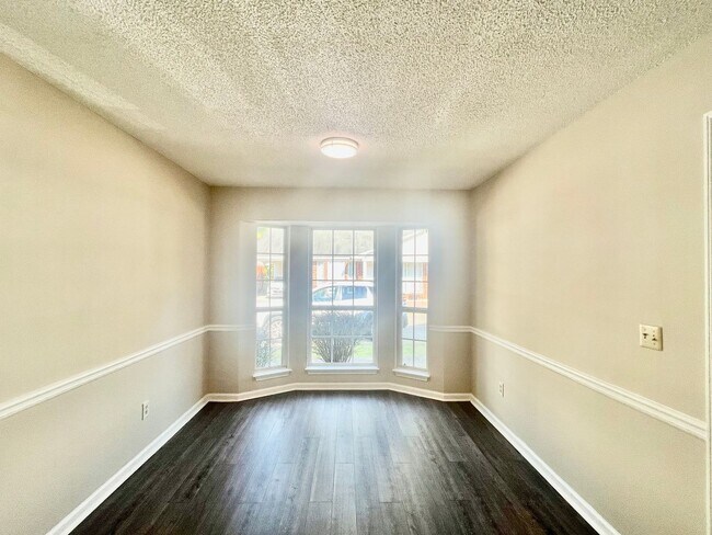 Foto del edificio - 219 Huffaker Rd NW