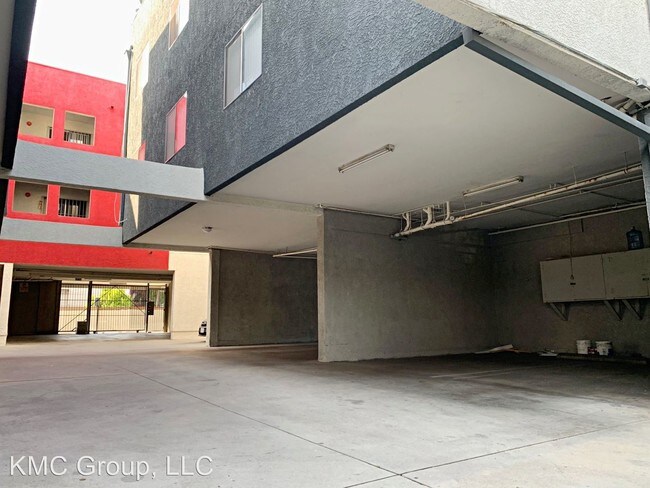 Foto del edificio - 5011-5015 Monte Vista St