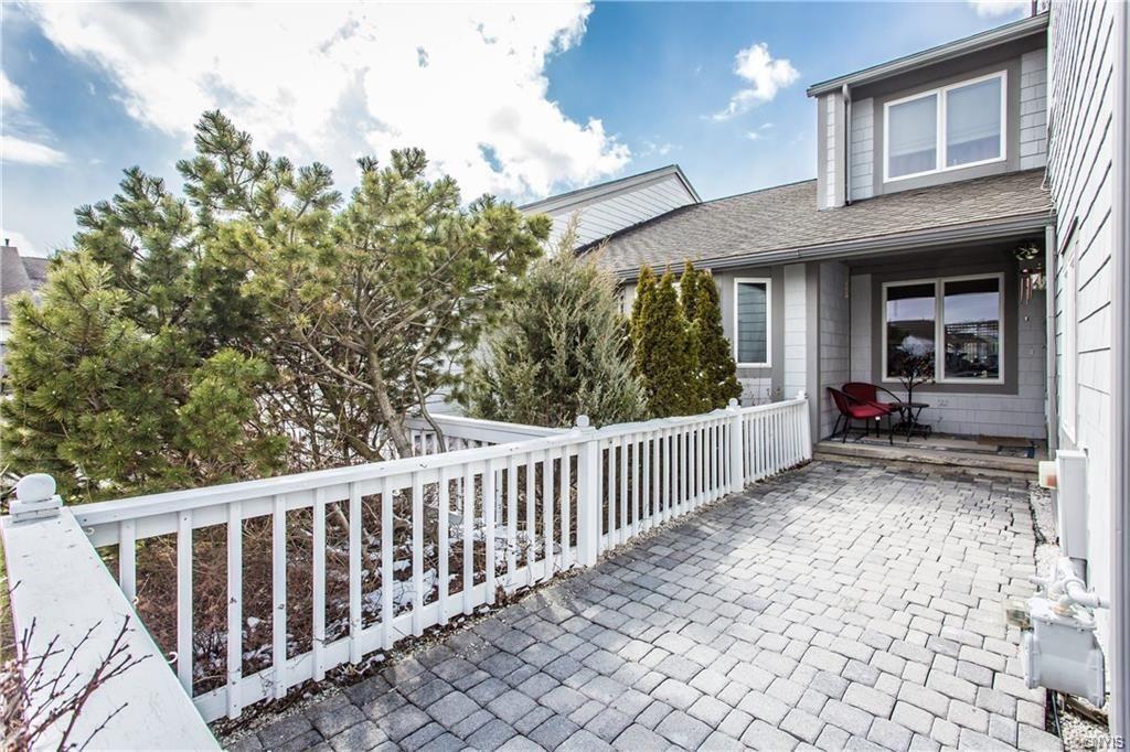 Primary Photo - 100 Midlake Cir