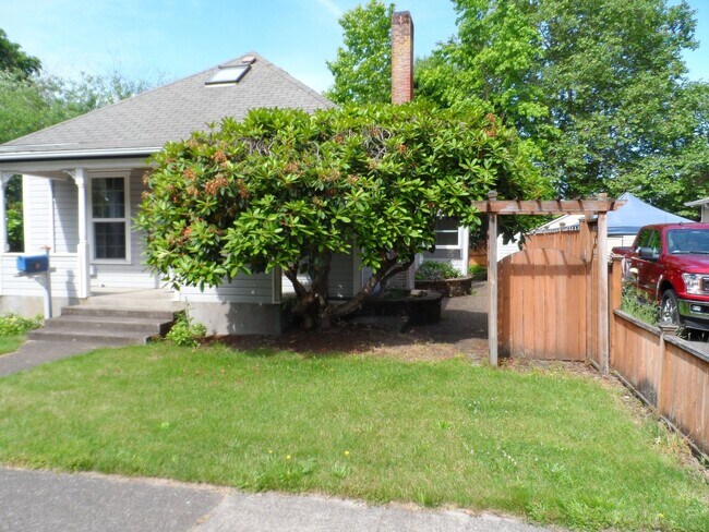 Foto del edificio - 3 Bedroom 2 Bath Home Newberg OR