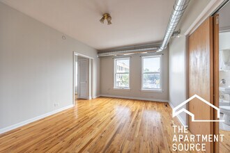 Building Photo - 2712 N Milwaukee Ave