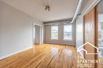 Building Photo - 2712 N Milwaukee Ave