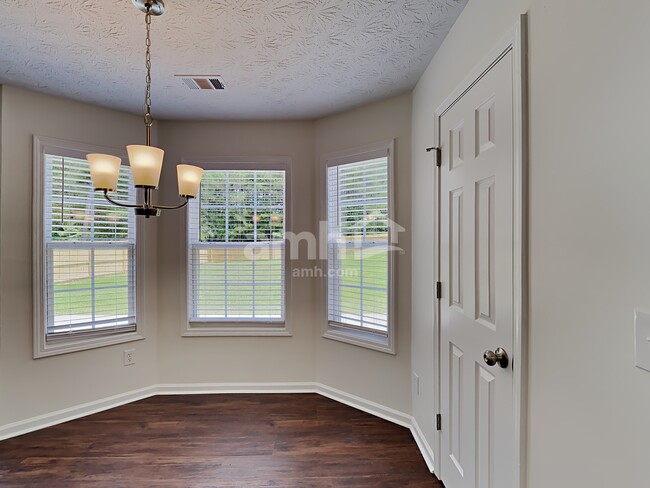 Building Photo - 1307 Bramlett Forest Ct SE