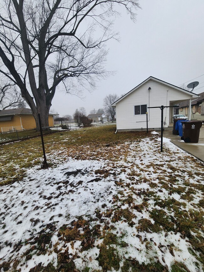 Foto del edificio - 26233 Penn St