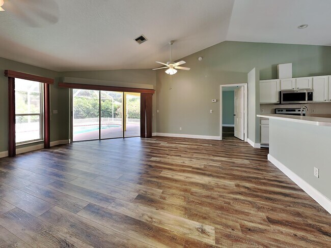 Building Photo - 4830 50th Dr