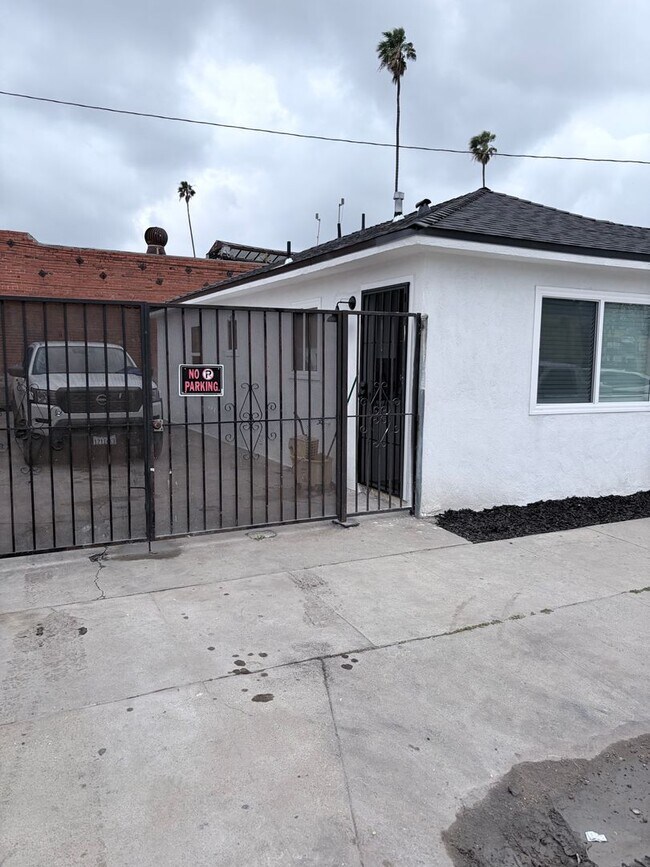 Foto del edificio - 105 W 83rd St