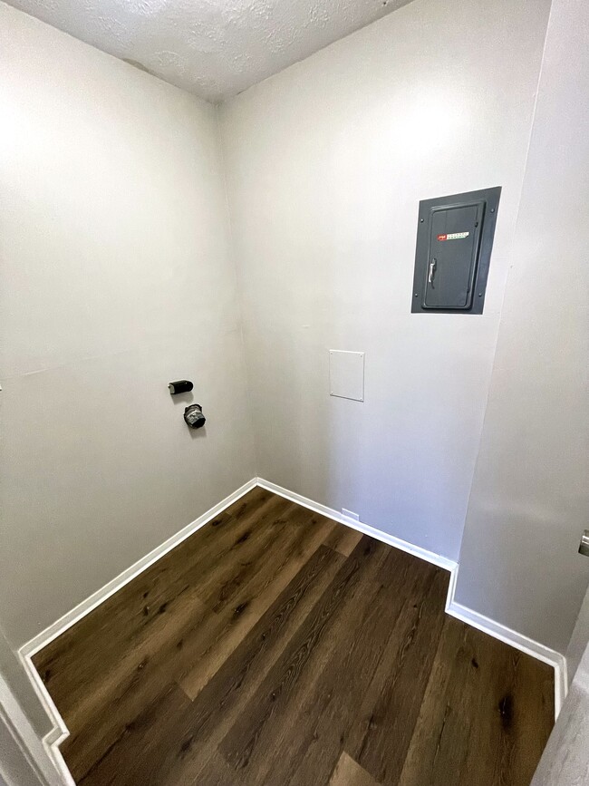 Foto del edificio - 943 N Dorset Rd