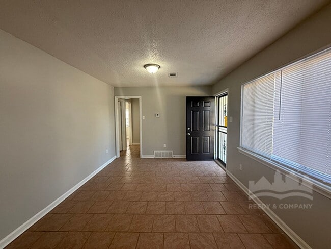 Building Photo - 2313 Nunnelee Ave